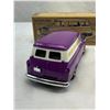 Image 2 : Ertl 1957 Chevy Suburban Die Cast Metal Car