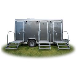 Quartermoon Restrooms – Luxury 3-Stall 1-day Rental