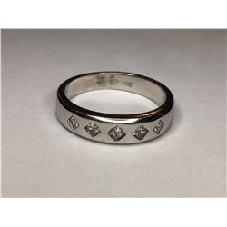 14K White Gold Diamond Ring