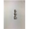 Image 1 : 10K White Gold Diamond Pendant