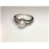 Image 1 : 10K White Gold Pearl & Diamond Ring