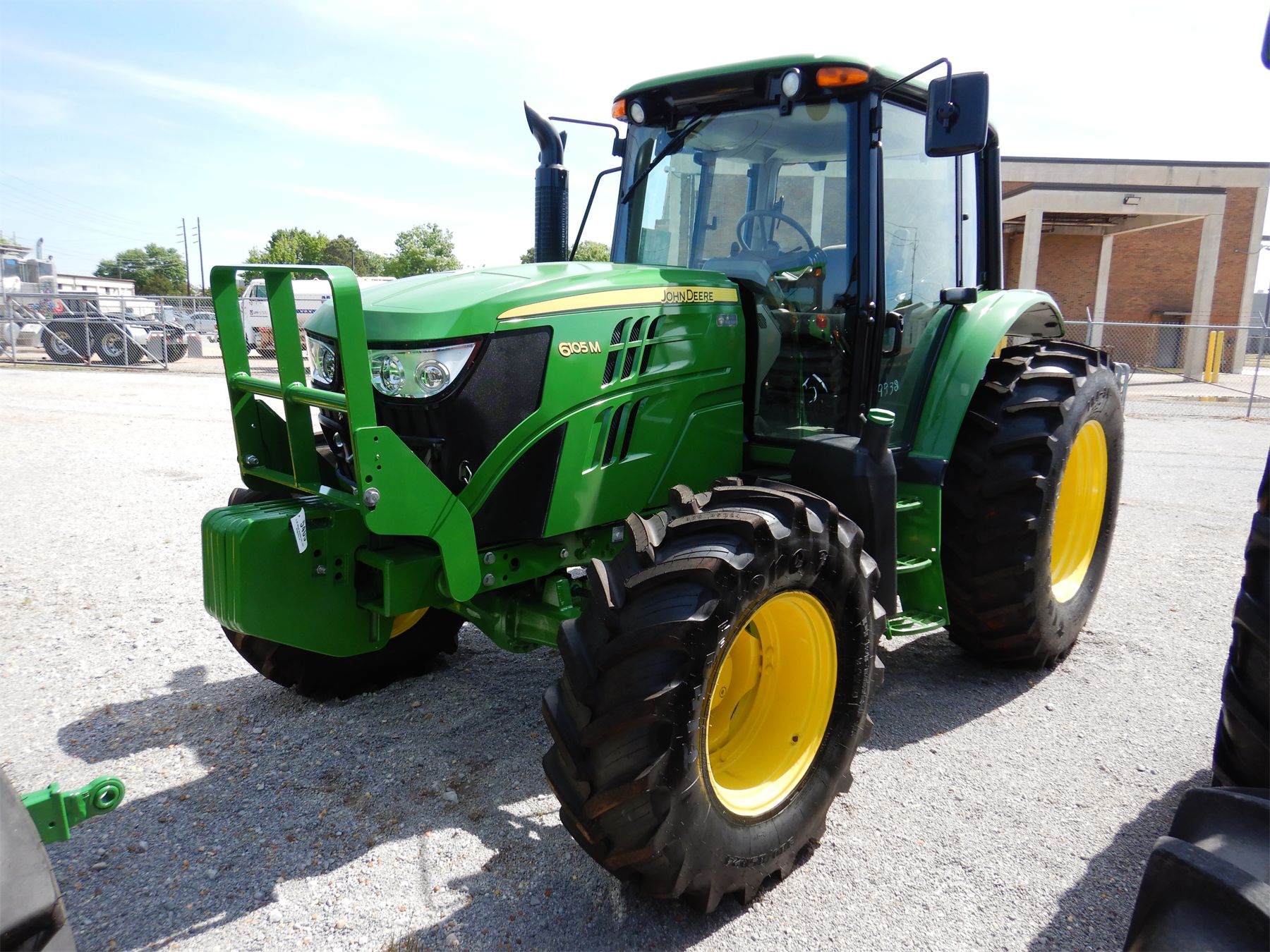2015 JOHN DEERE 6105M Farm Tractor J.M. Wood Auction Company, Inc.