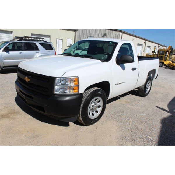 2013 CHEVROLET SILVERADO Pickup Truck