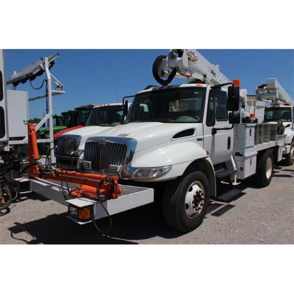 2012 INTERNATIONAL 4300 M7 Bucket Truck