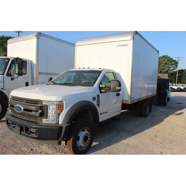 2017 FORD F550 XL Box Truck