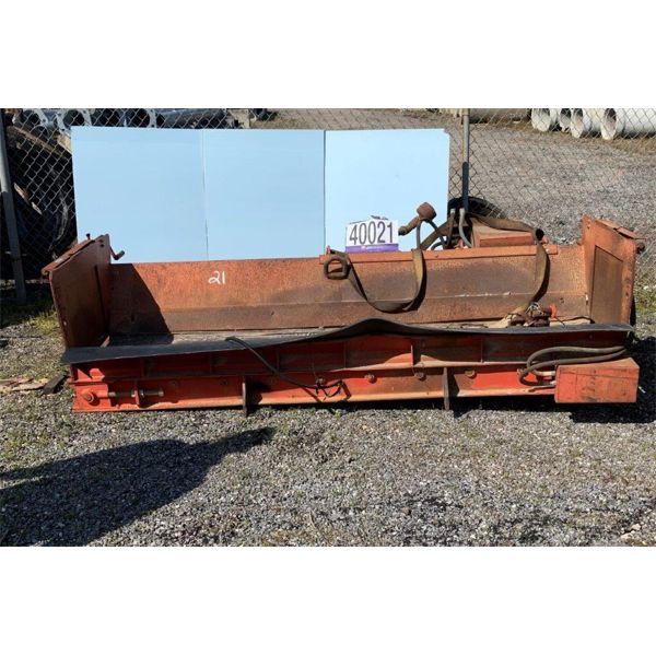 HYDRAULIC TRUCK MOUNTED CONVEYOR, Selling Offsite: Located in Alexander City, AL