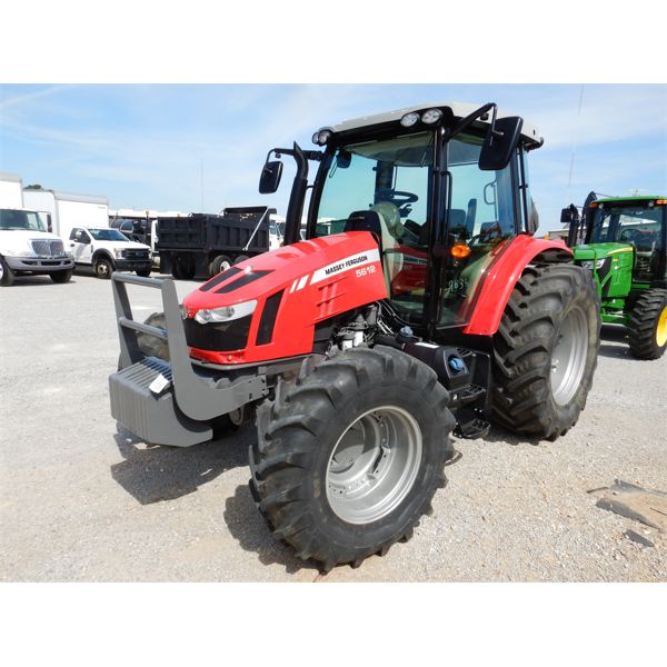2014  MASSEY FERGUSON 5612 Farm Tractor