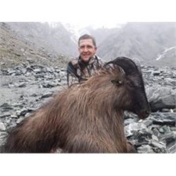 Cardrona Outfitters  Simon Hawkins  Bull Tahr Hunt