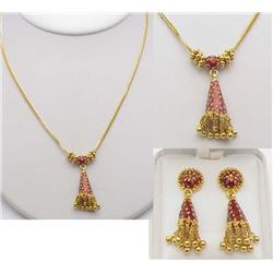 Necklace and earrings 22kt yellow gold