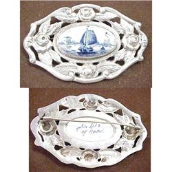 Holland Delft pin in floral silver moun