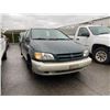 Image 2 : 1999 TOYOTA SIENNA LE, 4DR 7PASS VAN, GREEN, VIN # 4T3ZF13C3XU133990