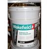 Image 1 : 5 GAL PAIL OF WAKEFIELD HYDRAULIC OIL AW-22