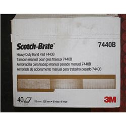 CASE OF SCOTCH BRITE HEAVY DUTY BLENDING HAND PADS