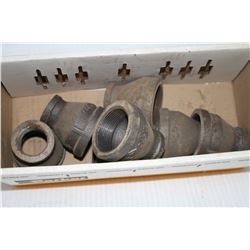 BOX OF 1-1/2 X 1 IRON REDUCER COUPLINGS