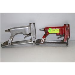 2 STAPLE GUNS