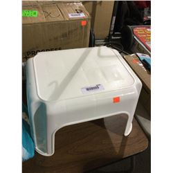 Rubbermaid Step Stool