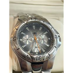 Mens Fossil wrist watch in case - pre owned