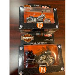 Lot of 2 NEW boxed Harley Davidson motorbike collectibles