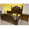 Image 1 : TRADITIONAL STYLE KING SIZE 4 POST BED WITH 2 NIGHT STANDS