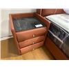 Image 2 : KING SIZE (75" WIDE) RED / BROWN LEATHER BED WITH 2 MATCHING NIGHT STANDS