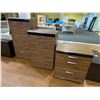 Image 2 : SET OF 3 WOOD GRAIN DRESSERS