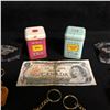 Image 2 : MISCELLANEOUS LOT (KEYCHAINS...)