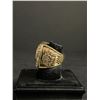 Image 3 : LOS ANGELES LAKERS 2002 "BRYANT" CHAMPIONSHIP REPLICA RING