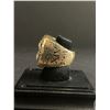 Image 3 : PITTSBURGH STEELERS N.F.L 1979 "TERRY BRADSHAW" CHAMPIONSHIP REPLICA RING
