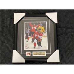 JONATHAN TOEWS FRAMEWORTH 8X10 2014 TEAM CANADA OLYMPICS PIN & PLATE FIST PUMP