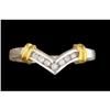 Image 1 : 10KW Gold  'V' Shaped Diamond Ring
