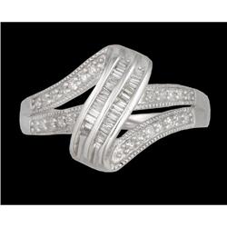 10KW Gold Beautiful .35ct Diamond Right Hand R
