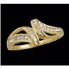 Image 1 : 10KY Gold  Bypass Diamond Ring