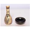 Image 1 : Chinese Ceramics: Dish and Vase