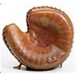 1930s Bill Dickey NY Yankees Professional Model Catchers Mitt From the Dickey House