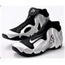 Circa Early 2000s Tim Duncan San Antonio Spurs Game-Used & Autographed Sneakers (JSA)