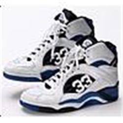 Mid-1990s Patrick Ewing NY Knicks Game-Used & Autographed Sneakers (JSA)