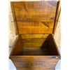 Image 2 : R.A. RAE DIXIE ONT REFINISHED WOODEN BOX