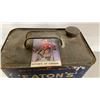 Image 3 : EATON'S 8 IMP QUARTS MOTOR OIL CAN