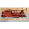 Image 2 : WYANDOTTE TOYS PRESSED STEEL LADDER TRUCK