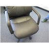 Image 2 : HON Company Executive Office Rolling Armchair Muscatine IA52761