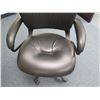 Image 2 : Executive Office Rolling Armchair
