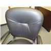 Image 3 : Executive Office Rolling Armchair
