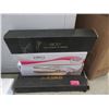 Image 1 : 3 Curling Irons & a Box of Small Wood Shelves