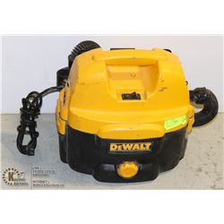 DEWALT SHOP VAC
