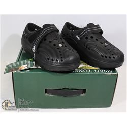 DAWGS WOMENS SPIRIT TONER CLOG BLACK SIZE 5/35