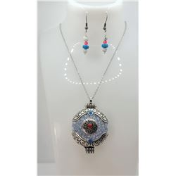 11)  WHITE TURQUOISE AND TIBETAN SILVER