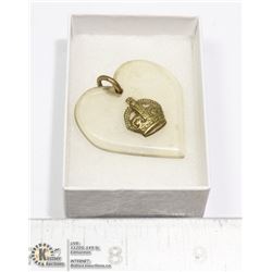 WW2 SWEETHEART PENDANT MADE FROM CAP BADGE