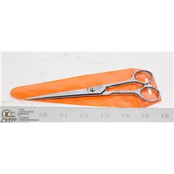 PROFESSIONAL SCISSORS