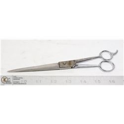 PROFESSIONAL SCISSORS