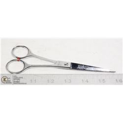 PROFESSIONAL SCISSORS